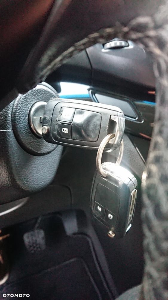 Chevrolet Orlando - 28