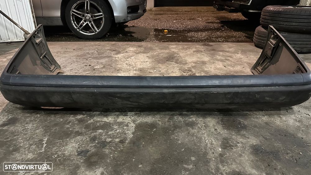 Parachoque Mercedes E 200 124 - 1