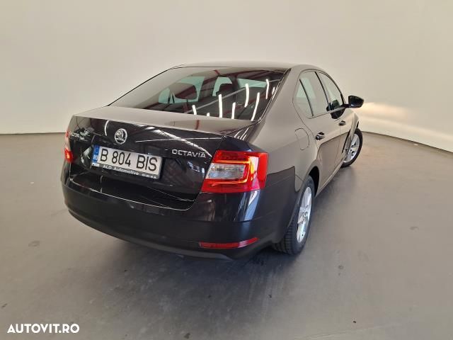 Skoda Octavia 2.0 TDI Style - 3