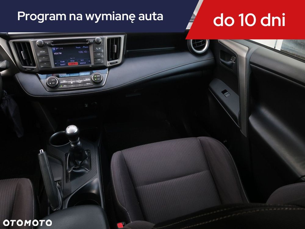 Toyota RAV4 - 10