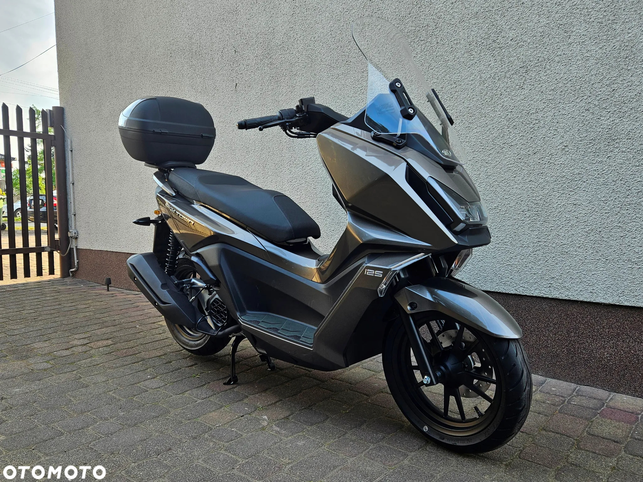 Kymco Skytown - 5