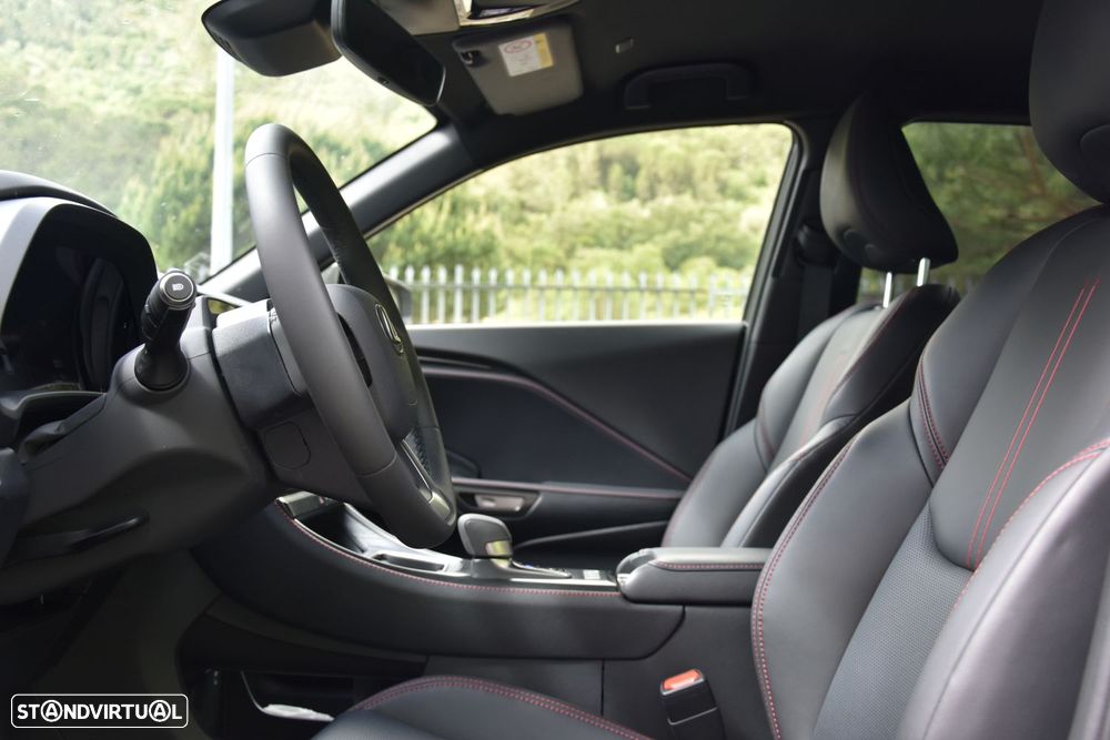 Lexus LBX Emotion - 10