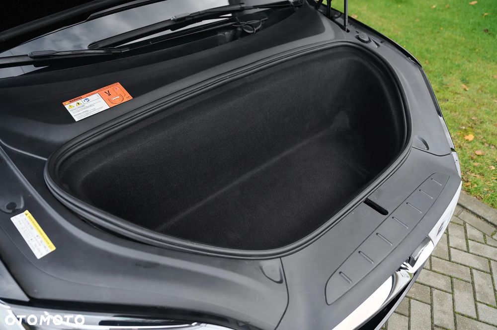 Tesla Model X 90 D - 25