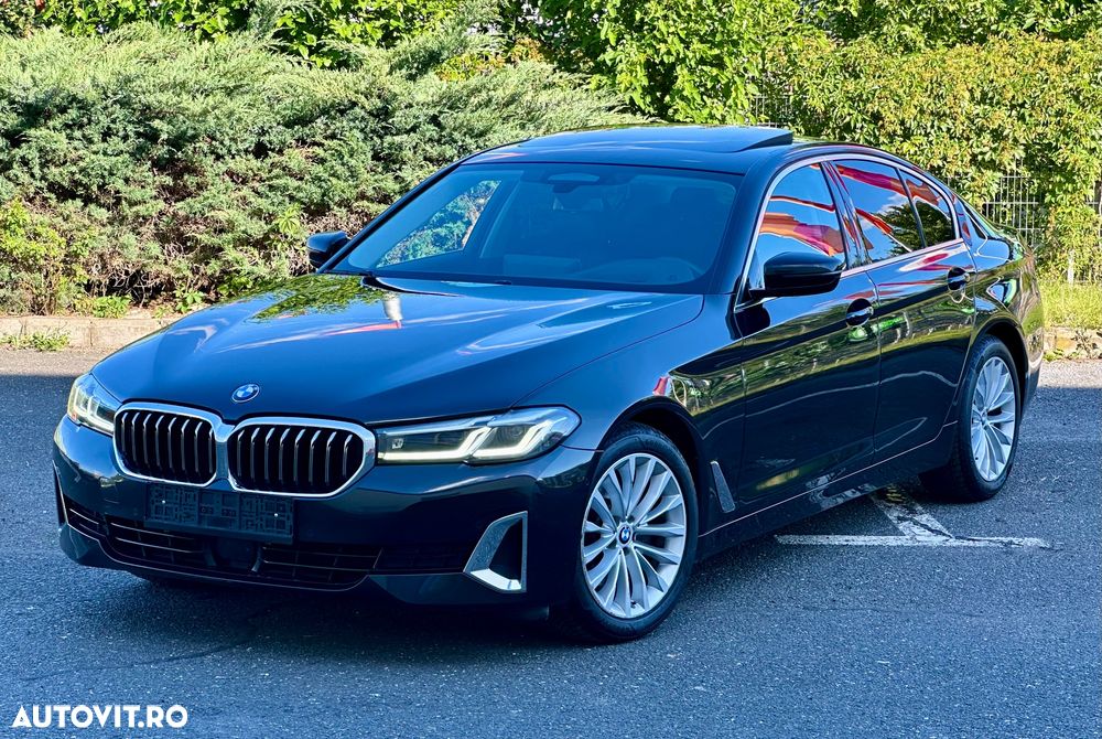 BMW Seria 5 520i AT MHEV - 32