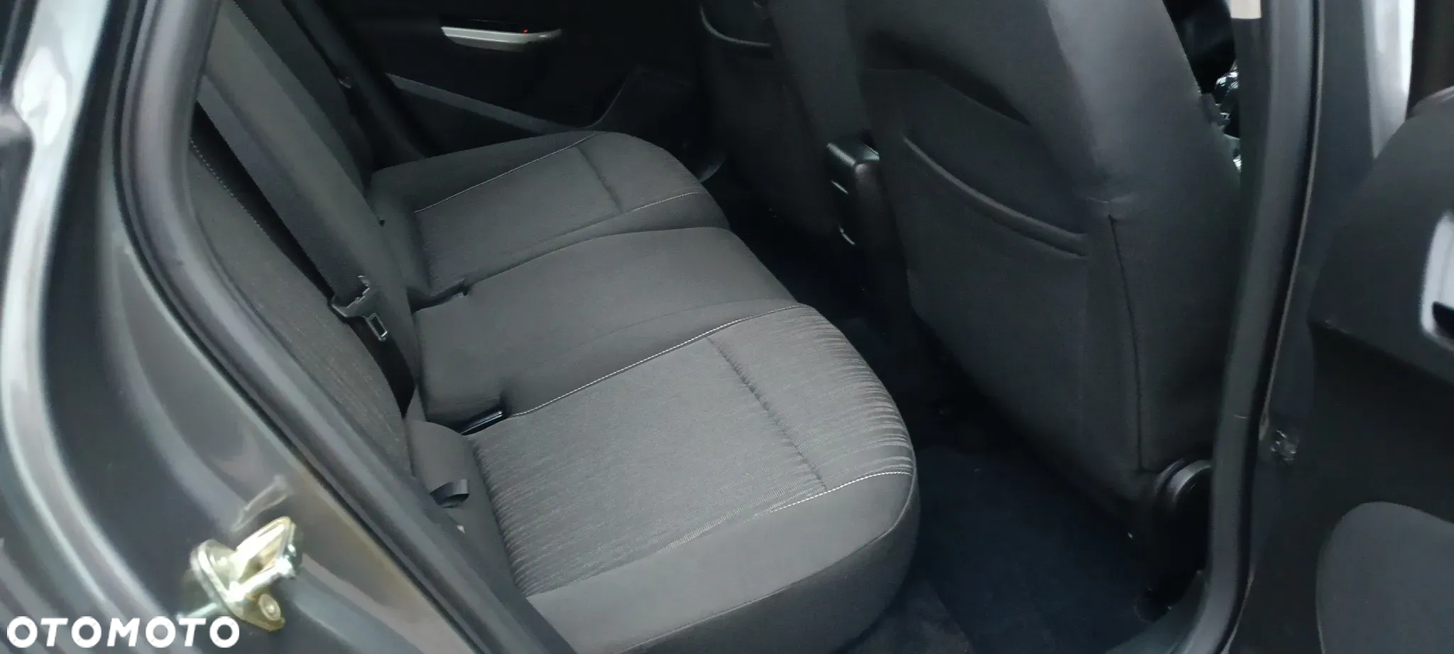 Opel Astra 1.4 Turbo Color Edition - 7