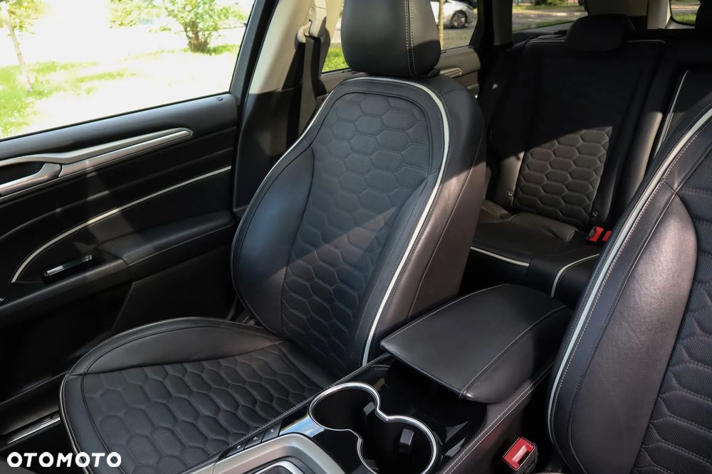Ford Mondeo Vignale 2.0 TDCi PowerShift - 30