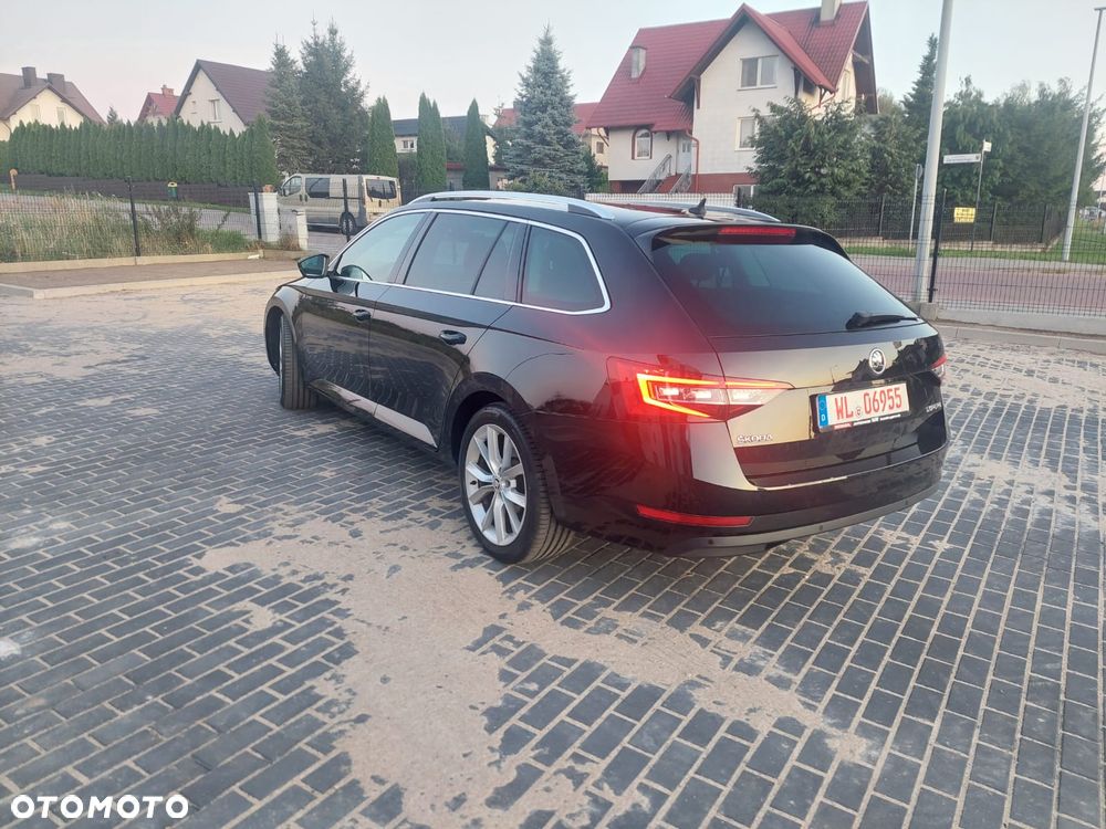 Skoda Superb 2.0 TDI Style DSG7 - 3