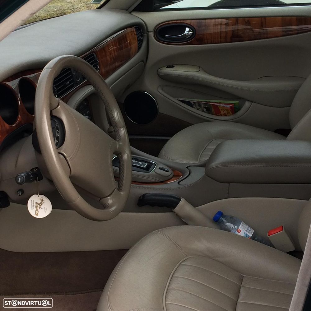 Jaguar XJ XJ8 3.2 Executive - 6