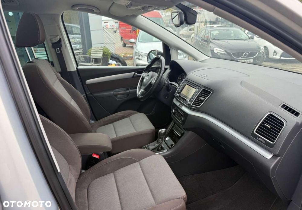 Volkswagen Sharan - 24