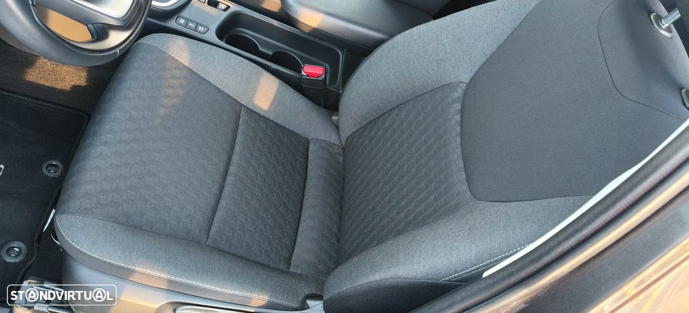 Toyota Yaris 1.5 HDF Exclusive - 10