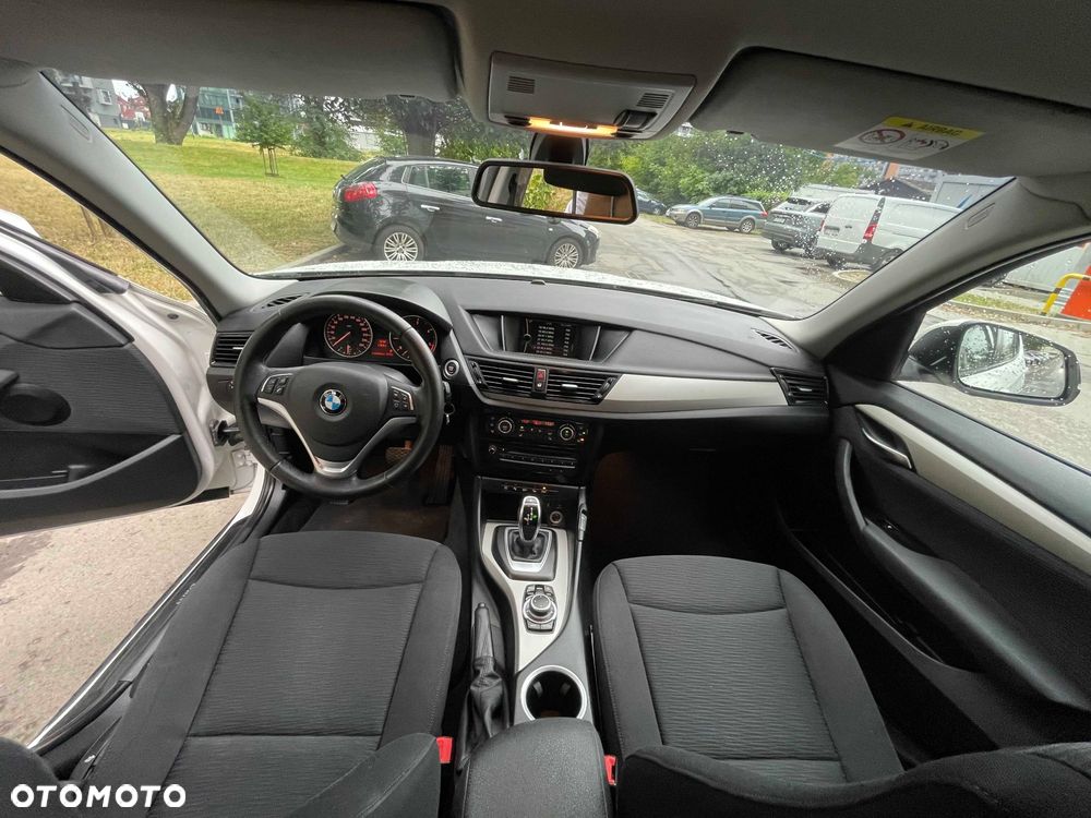 BMW X1 xDrive18d - 8