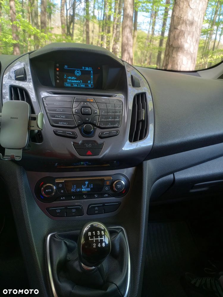Ford Tourneo Connect - 13