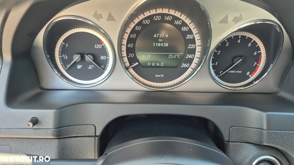 Mercedes-Benz C 200 CGI Automatik BlueEFFICIENCY Avantgarde - 31
