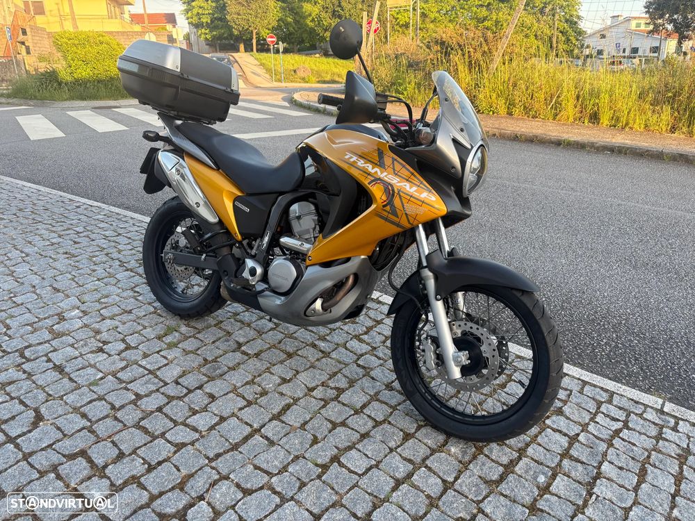 Honda Transalp 700 ABS - 1