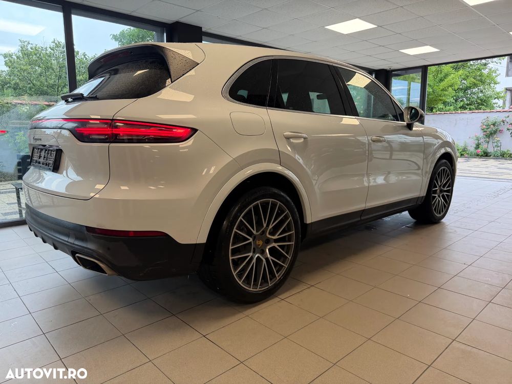 Porsche Cayenne Tiptronic S - 8