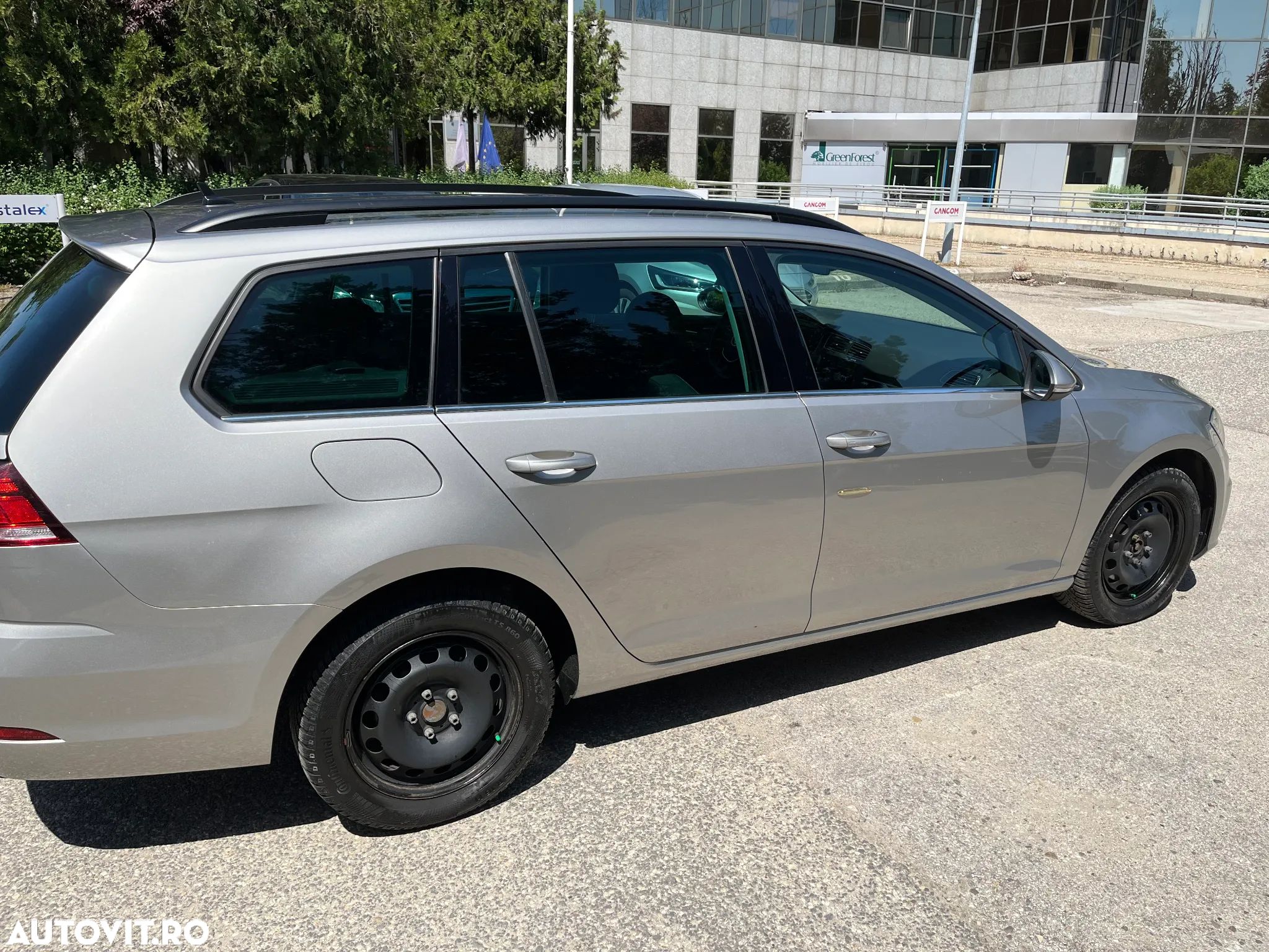 Volkswagen Golf 1.5 TSI DSG Highline - 1