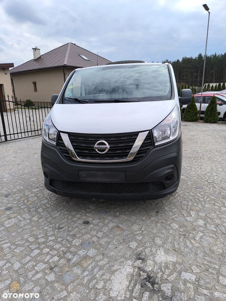Nissan NV300 - 11