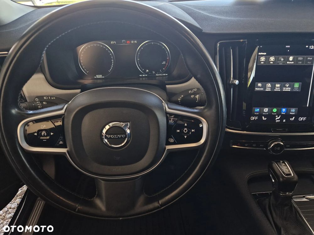 Volvo V90 D4 AWD Geartronic Momentum Pro - 16