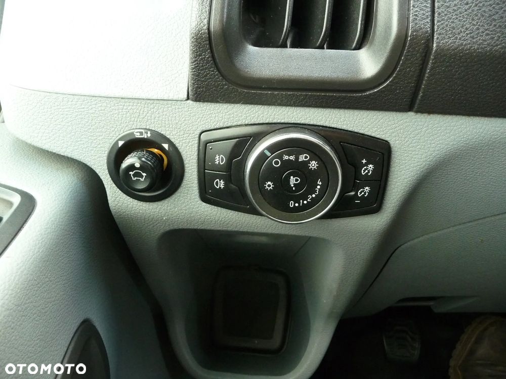 Ford Transit - 9
