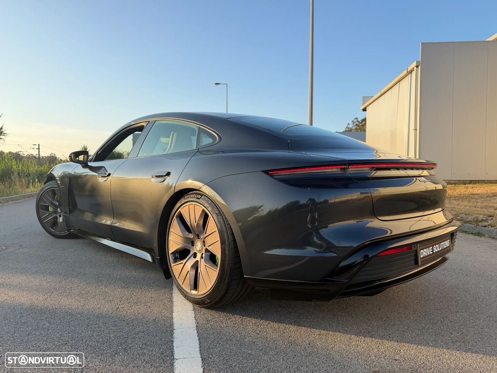 Porsche Taycan Standard - 6