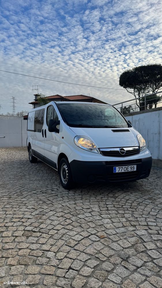 Opel VIVARO - 2