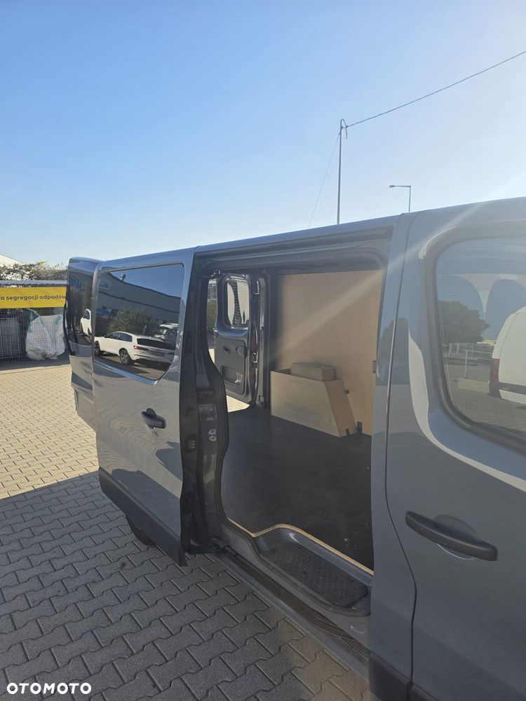 Renault Trafic - 18