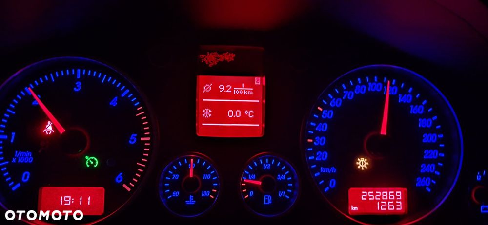 Volkswagen Touareg 3.0 V6 TDI DPF - 14