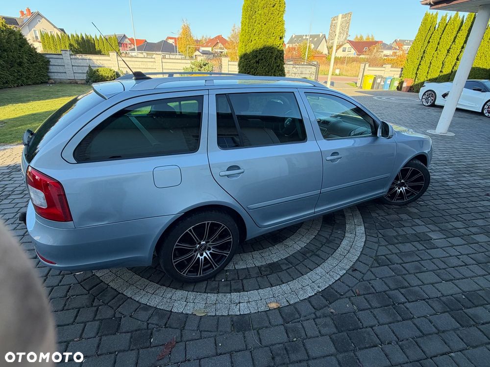 Skoda Octavia 1.8 TSI IMPULS EDITION - 9