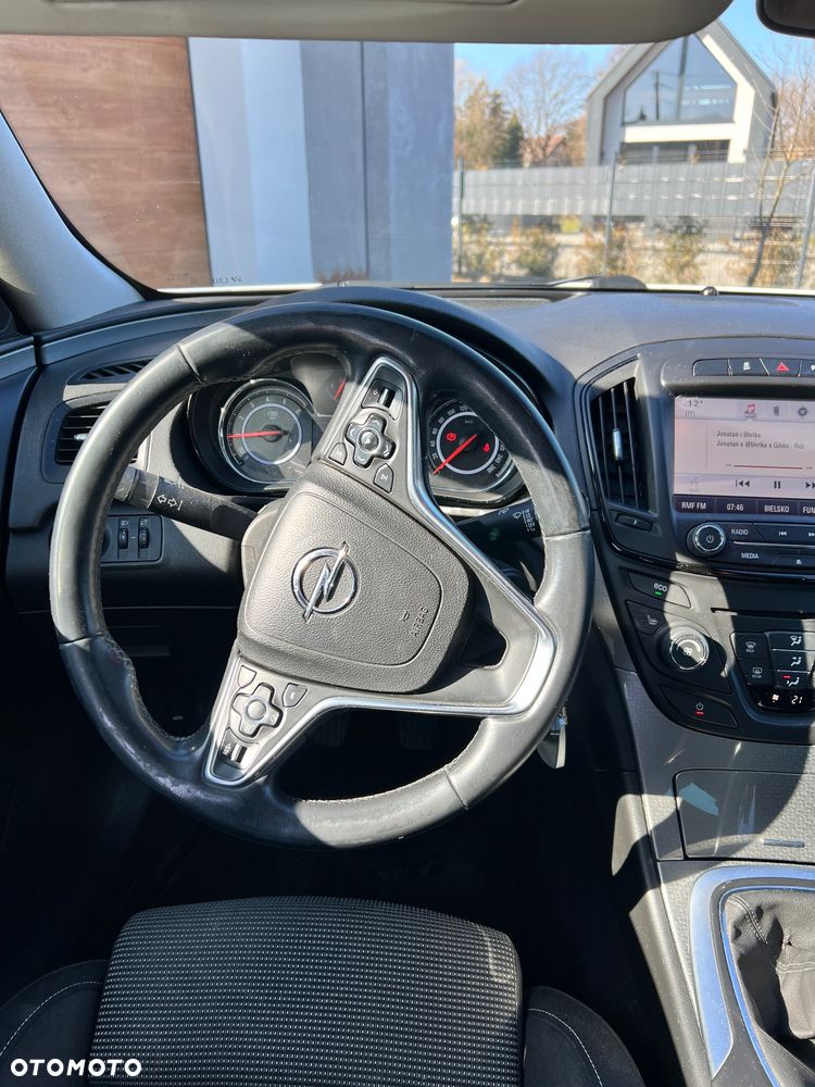 Opel Insignia - 12
