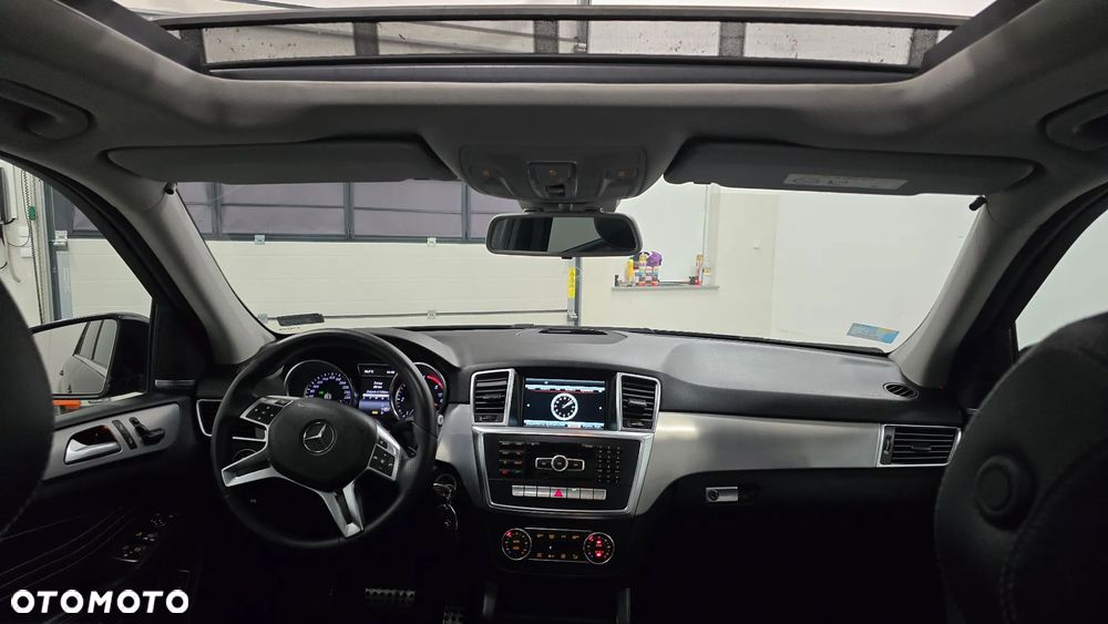 Mercedes-Benz ML - 29