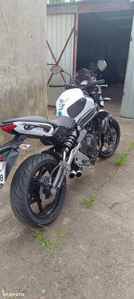 Kawasaki ER - 1