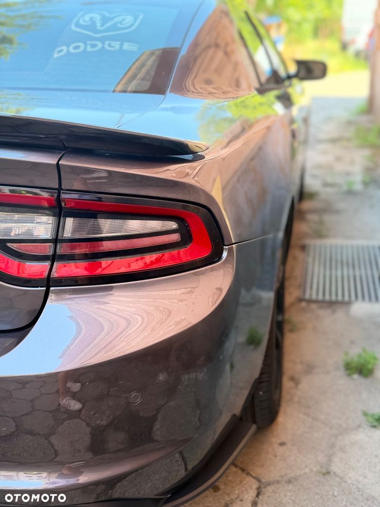 Dodge Charger - 4