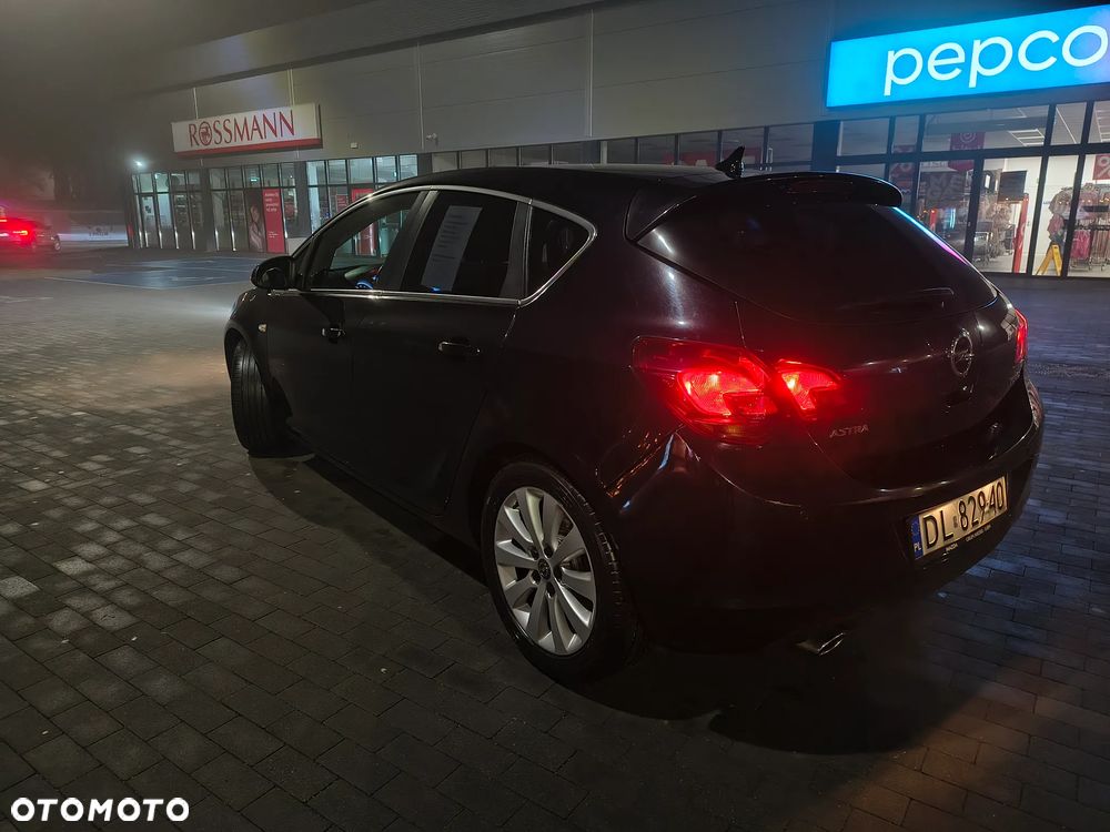 Opel Astra - 35