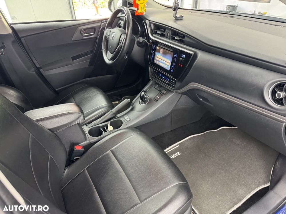Toyota Auris - 19