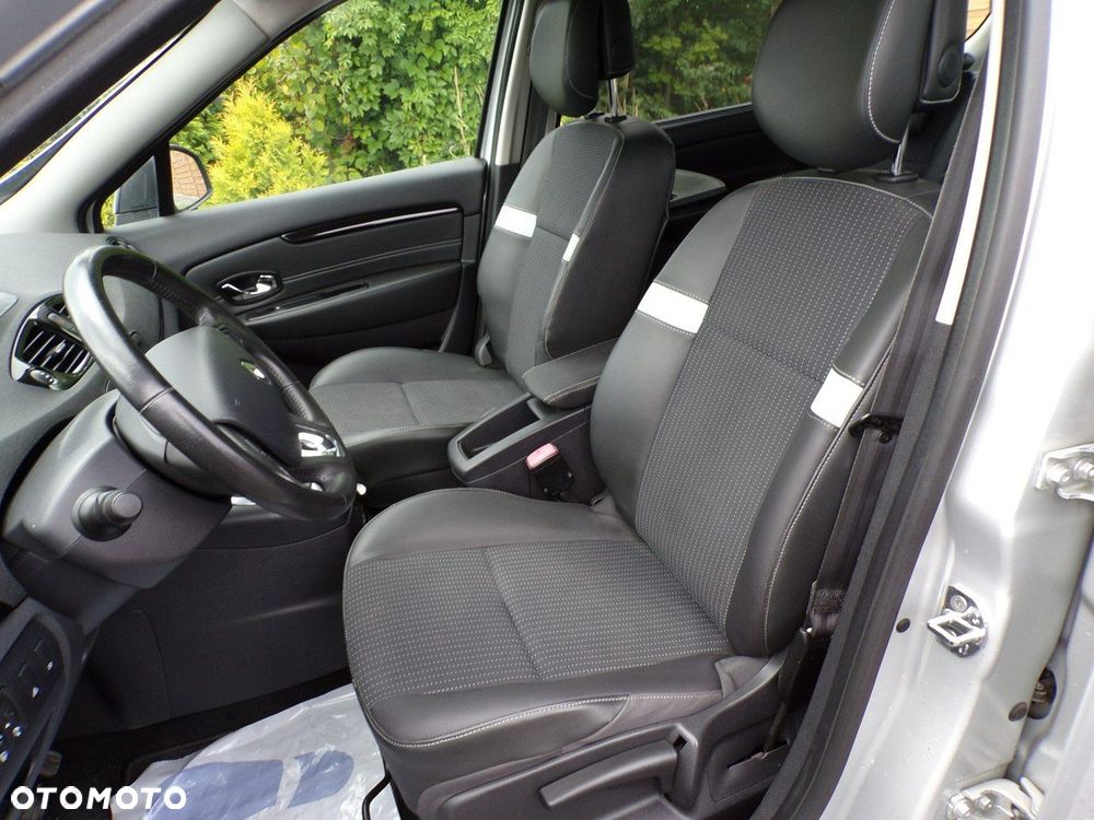 Renault Grand Scenic - 26