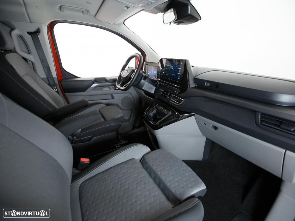 Ford Tourneo Custom 320 L1H1 VA Auto Titanium - 8