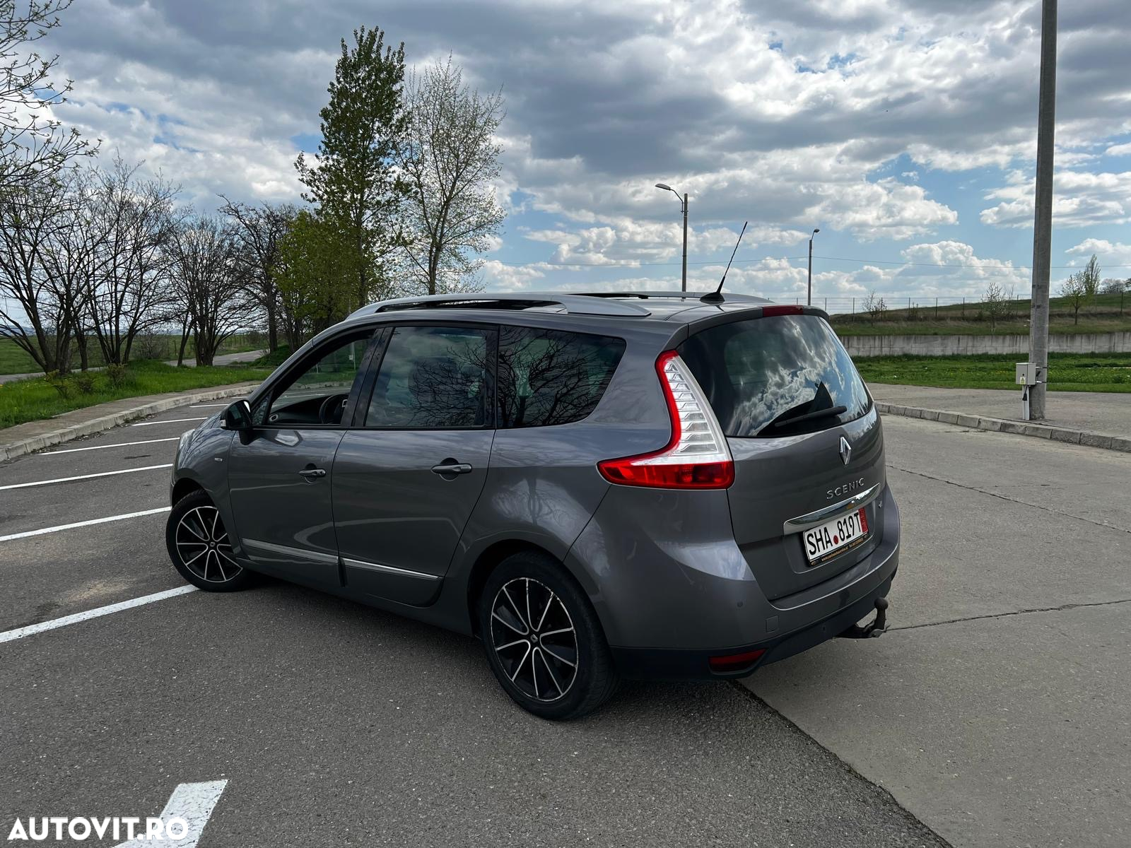 Renault Grand Scenic dCi 130 FAP Start & Stop Bose Edition - 17