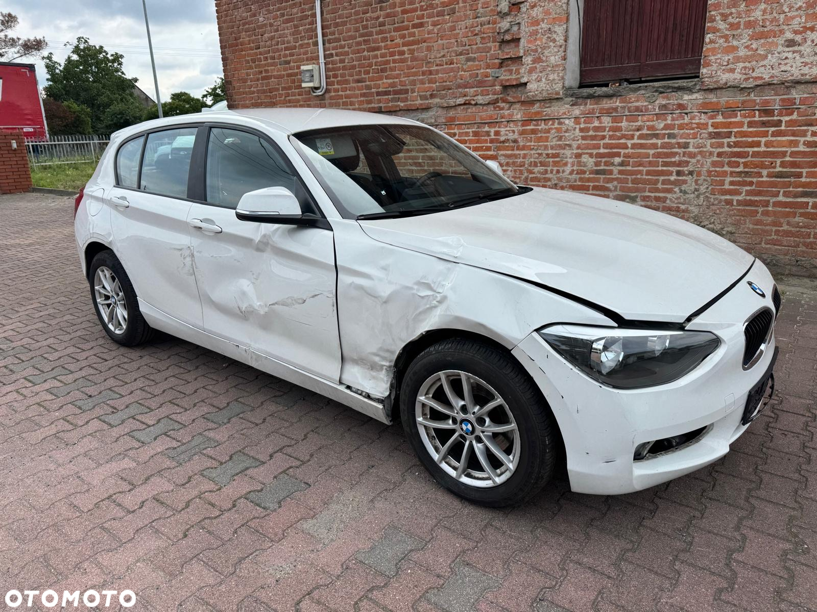 BMW Seria 1 118i Sport Line - 27