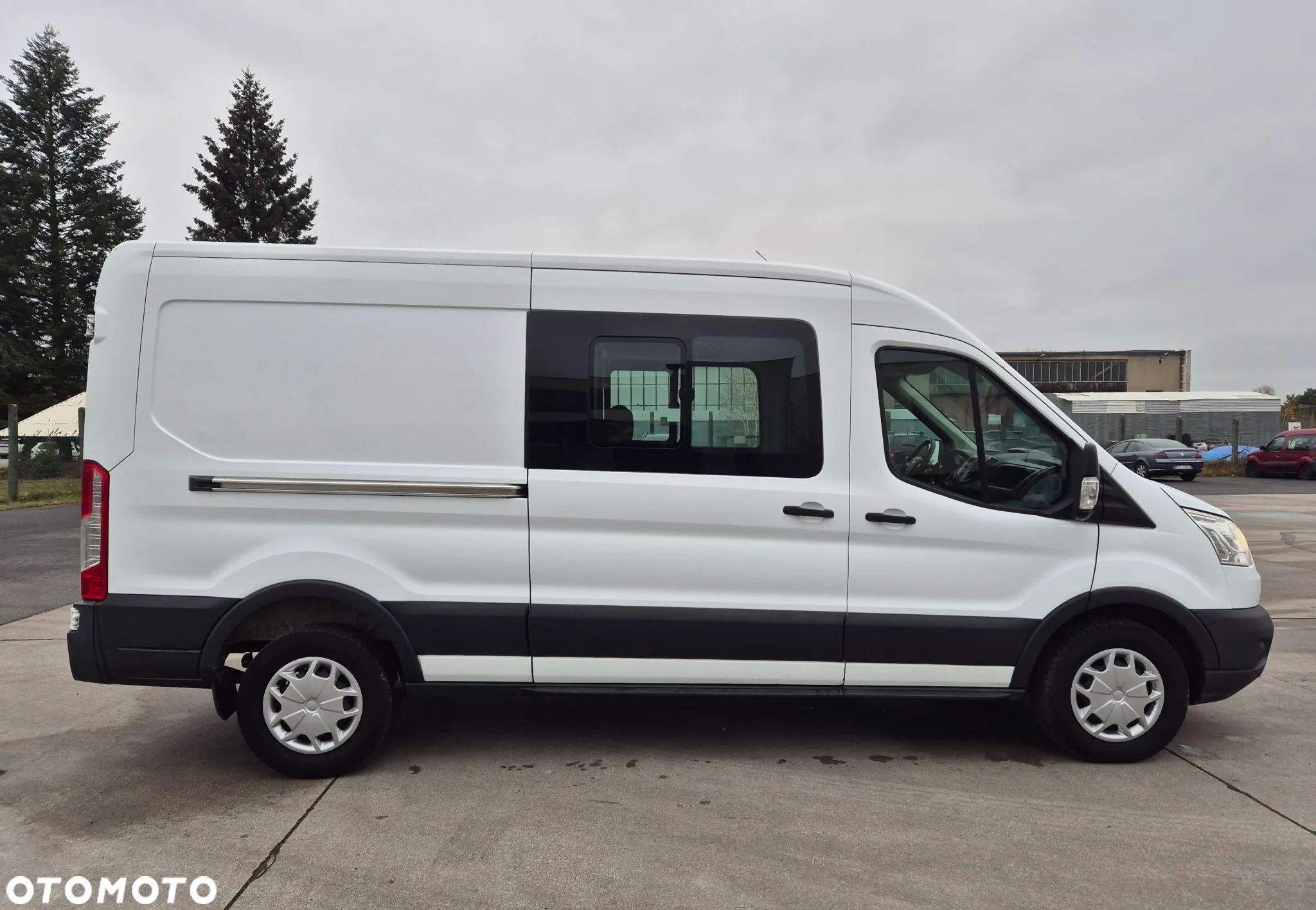 Ford Transit - 12