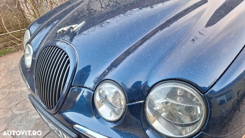 Jaguar S-Type - 10