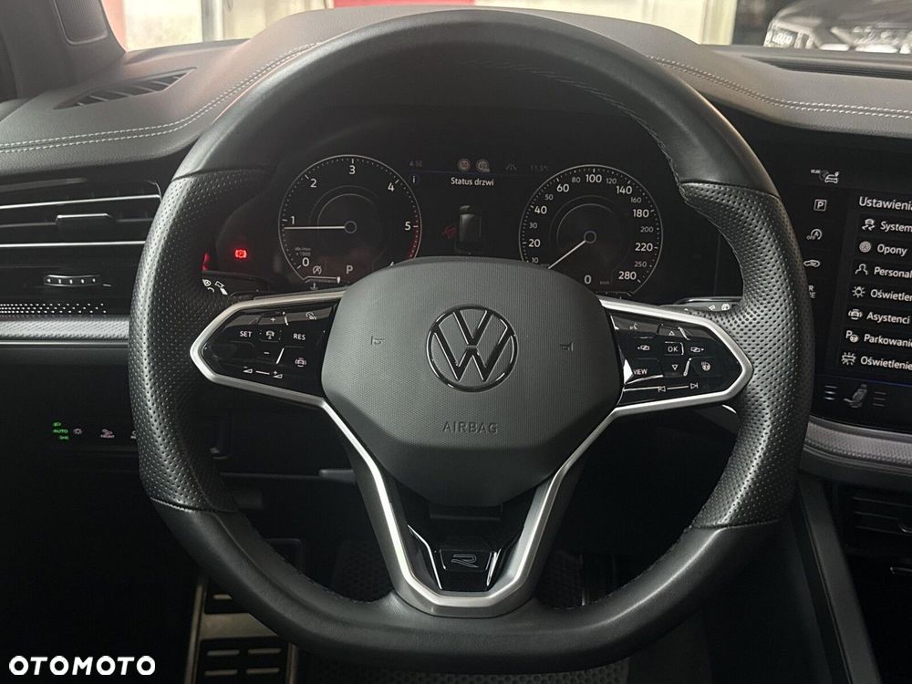 Volkswagen Touareg - 18