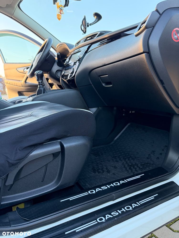 Nissan Qashqai 1.2 DIG-T Tekna EU6 - 18