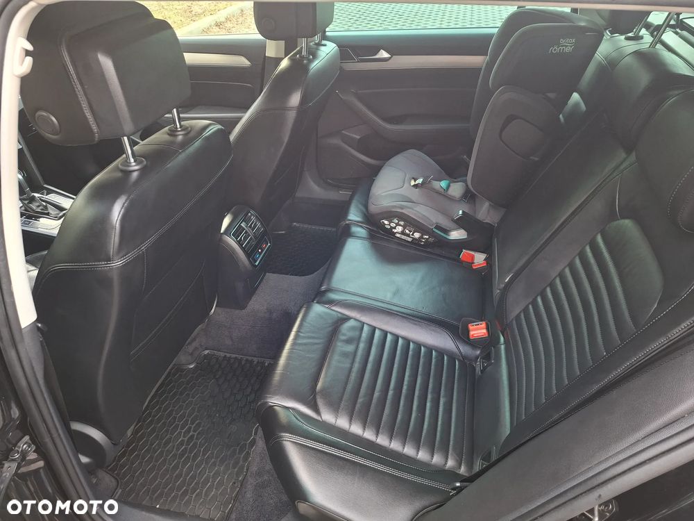 Volkswagen Passat 2.0 TDI BMT 4Mot Highline DSG - 13