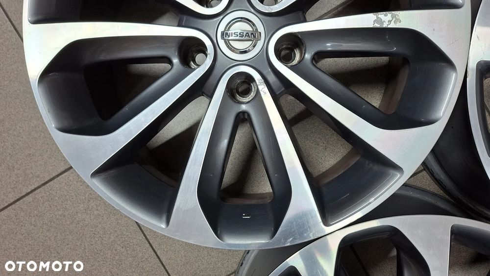 Felgi Aluminiowe 18 Nissan Qashqai 5x114.3 ET 40 - 12