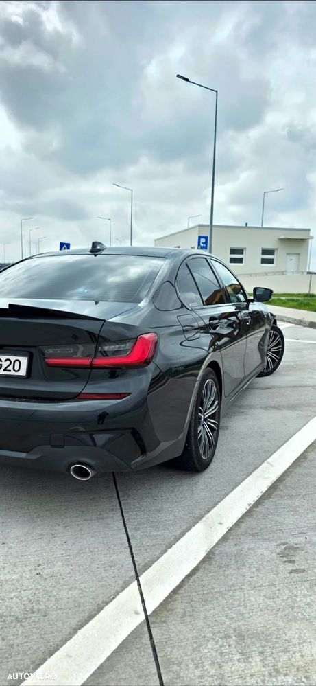 BMW Seria 3 320i AT - 6