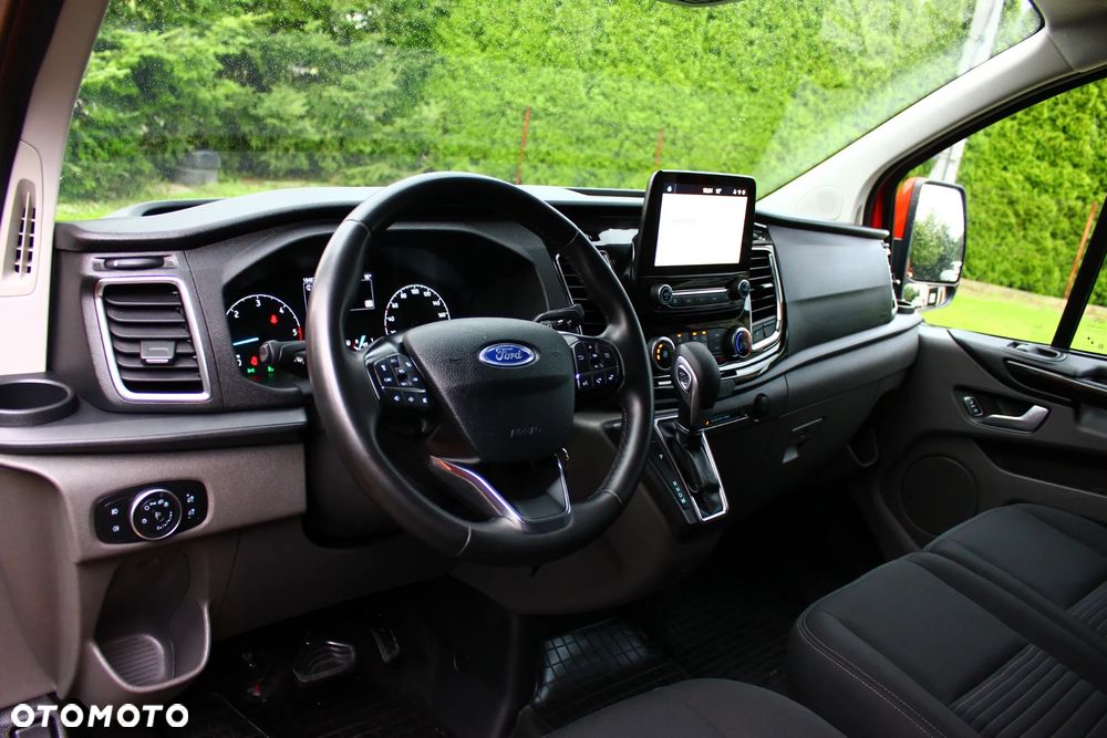 Ford TRANSIT CUSTOM BRYGADÓWKA LONG 6 OSÓB AUTOMAT 2.0 TDCI 170KM LIMITED - 25