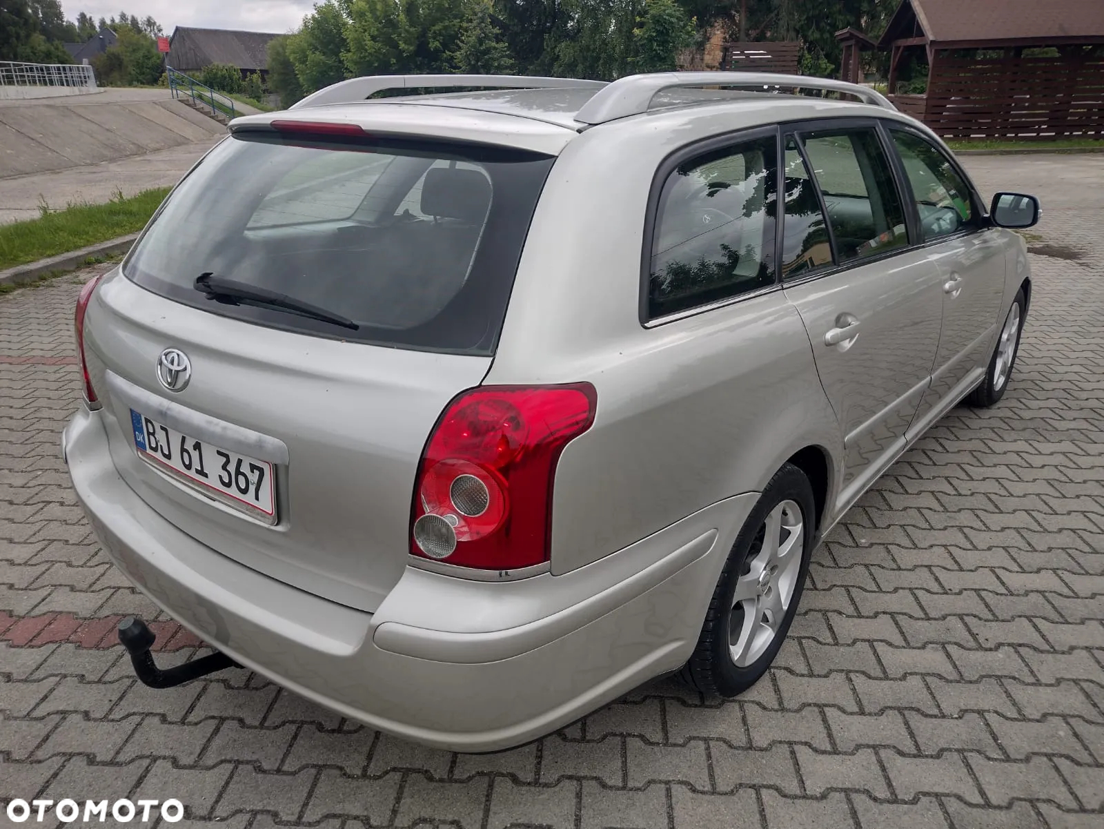 Toyota Avensis 1.8 VVT-i Combi Automatik Sol - 6