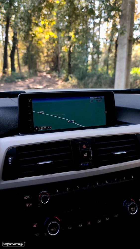 BMW 318 d Touring Auto Line Sport - 20