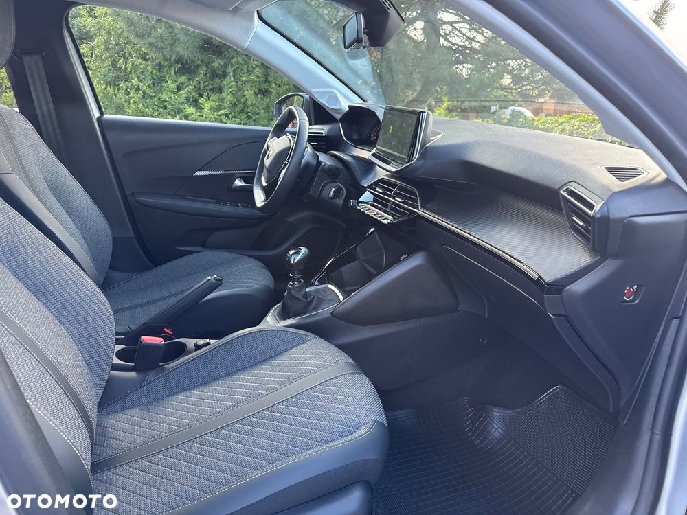 Peugeot 208 PureTech 100 Business - 17
