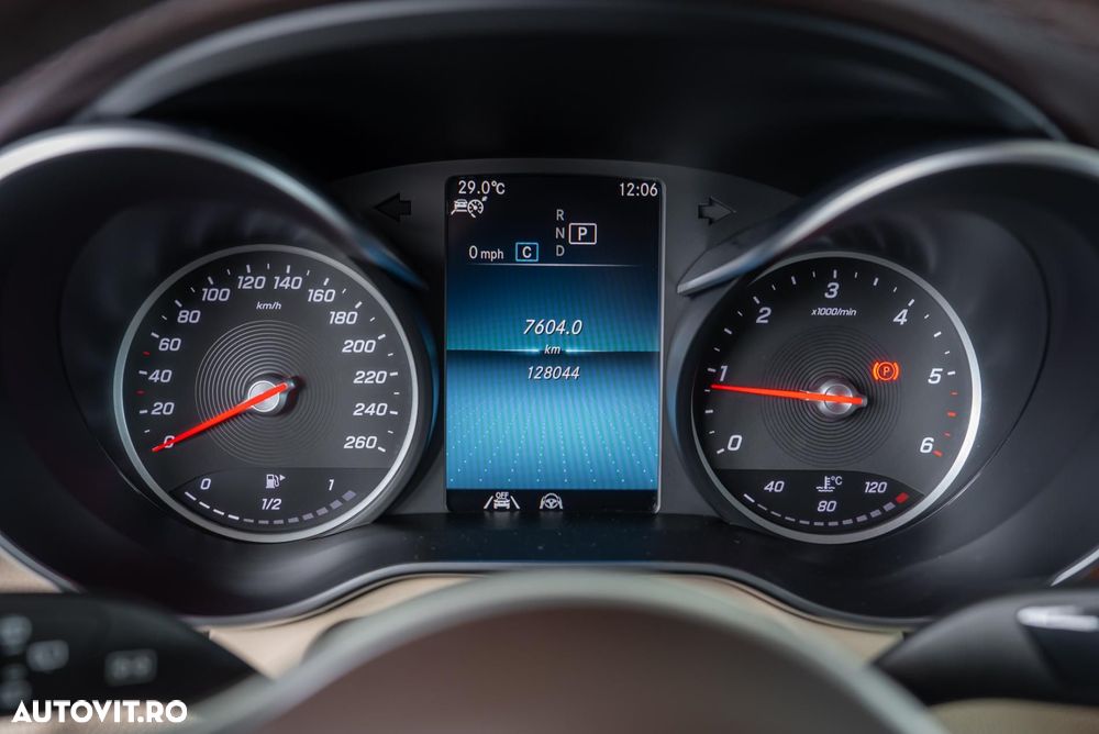 Mercedes-Benz GLC 220 d 4MATIC 9G-TRONIC - 18